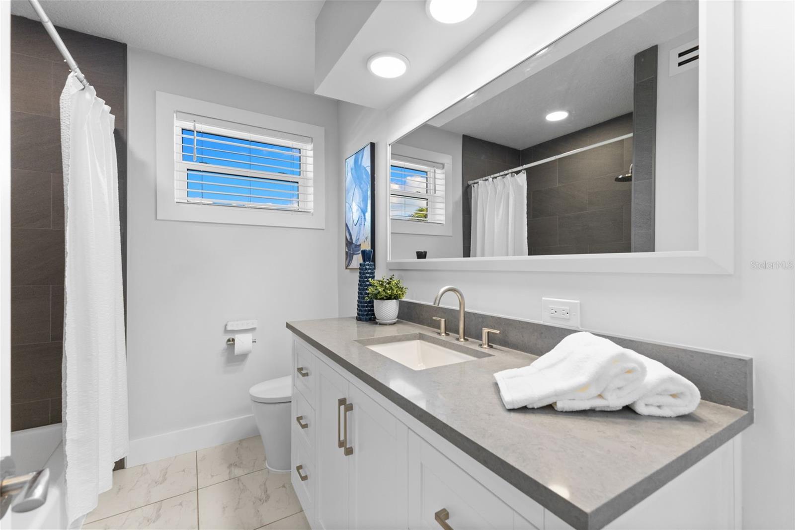 BAY POINT ESTATES 2ND ADD - Residential