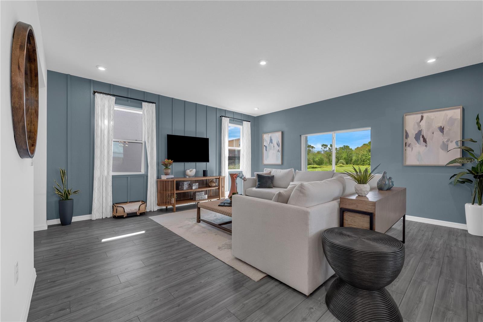 OAKFIELD TRAILS - Residential