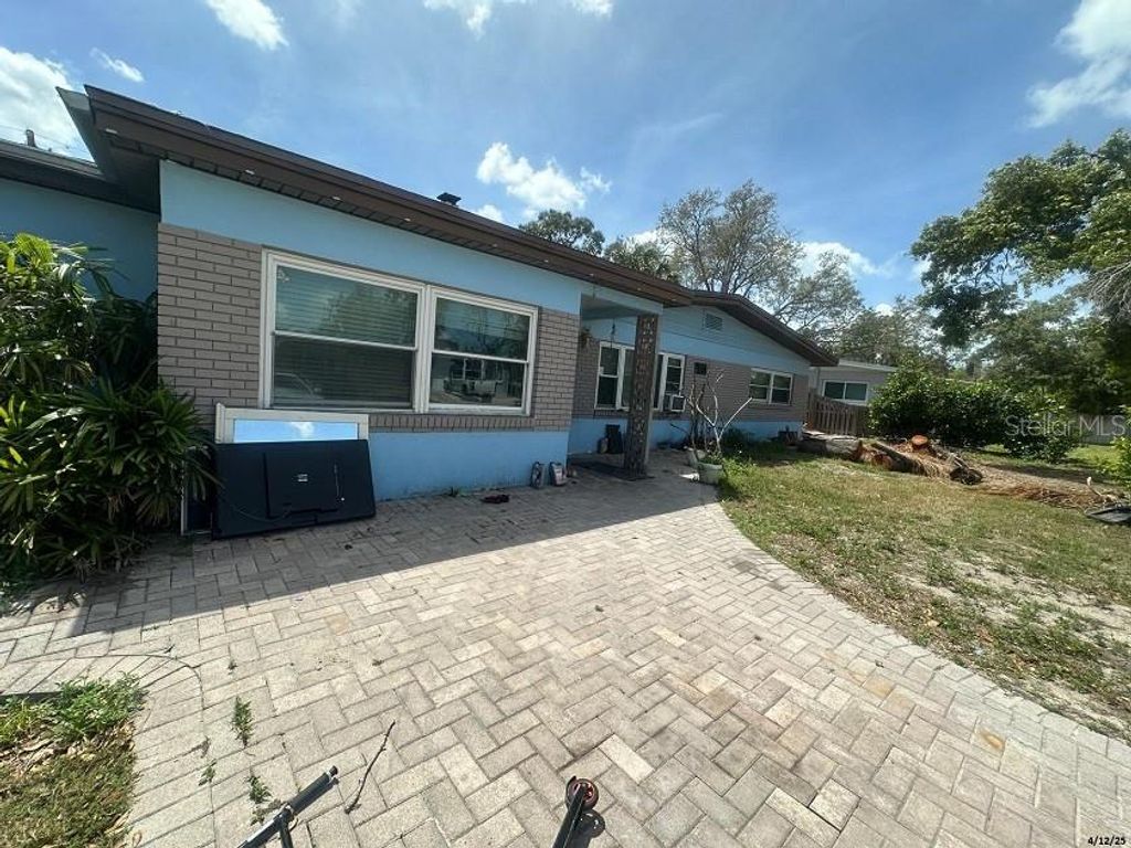Photo of 1105 Connecticut Road, Tarpon Springs, FL 34689 (MLS # TB8370975)