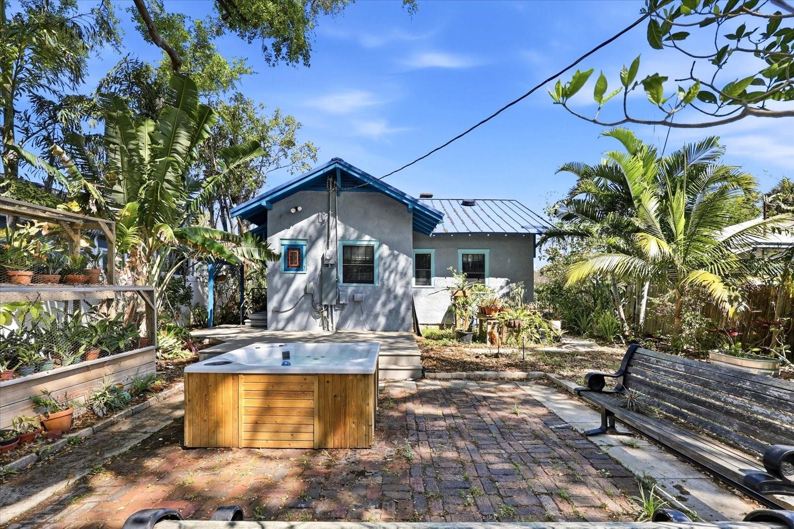 PINEWOOD - Residential