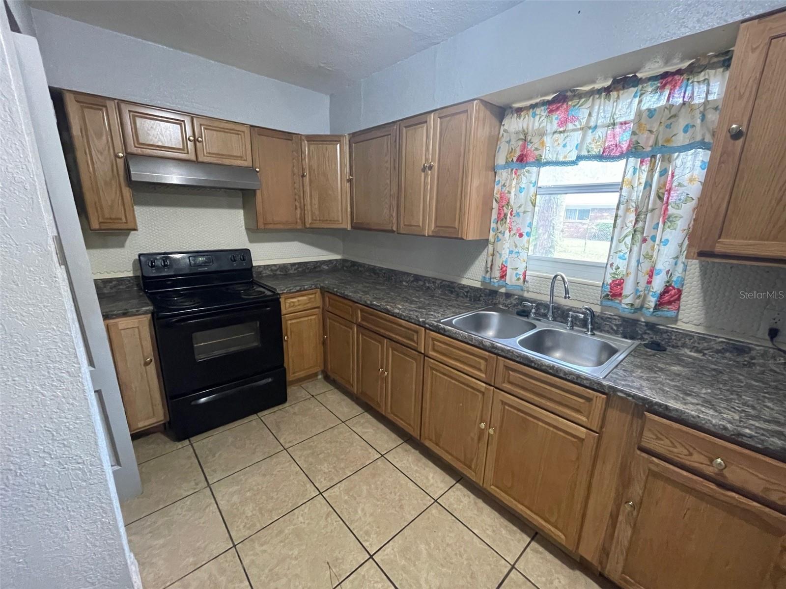 1702 NE 15TH TERRACE