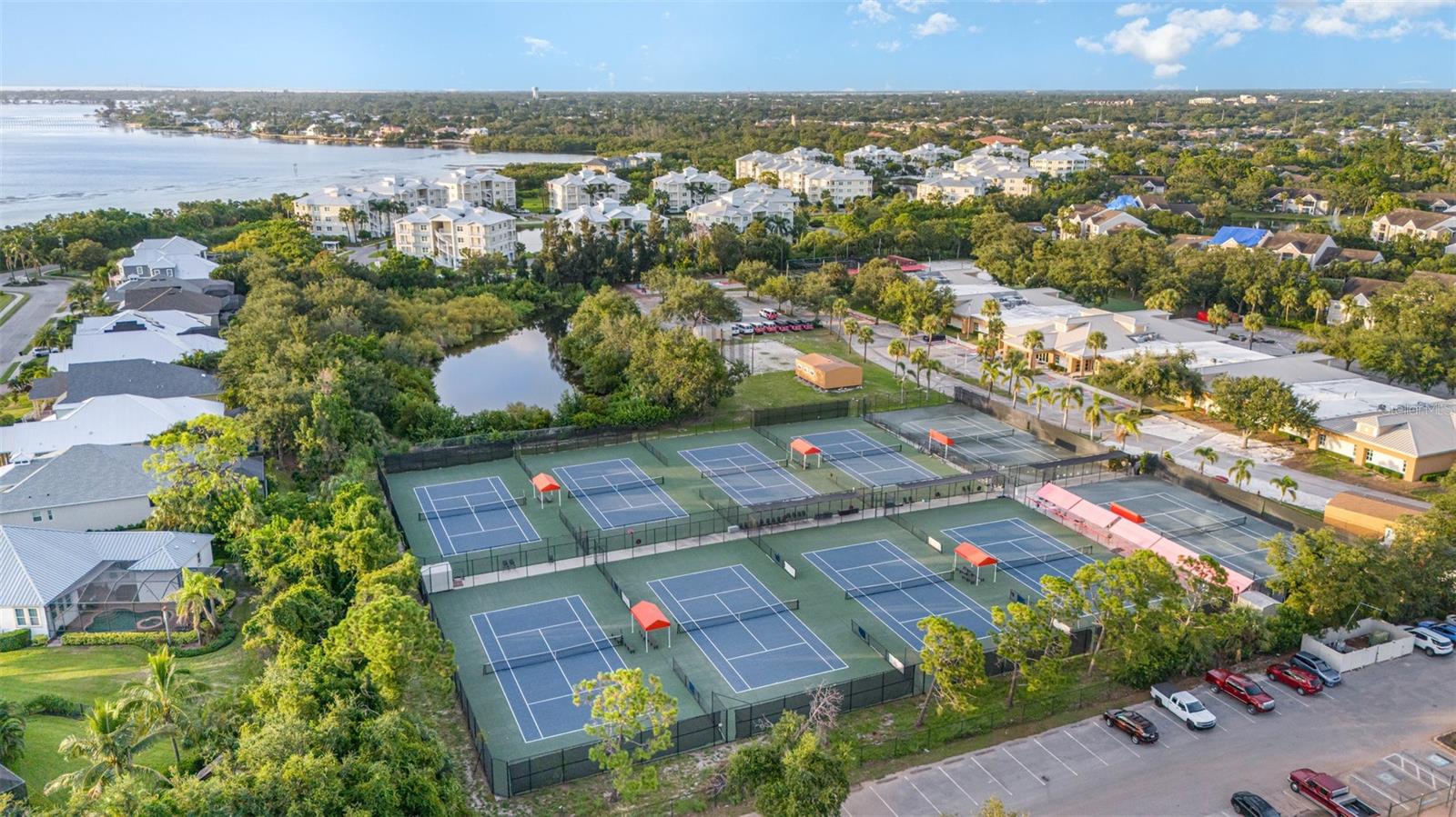 PALMA SOLA BAY CLUB PH 17B - Residential