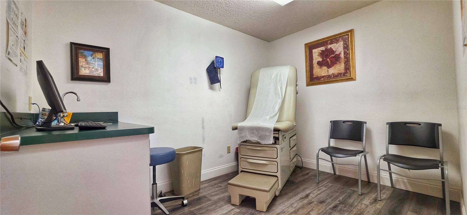 WINDSOR WOODS PROF CENTER 01 - Commercial Sale