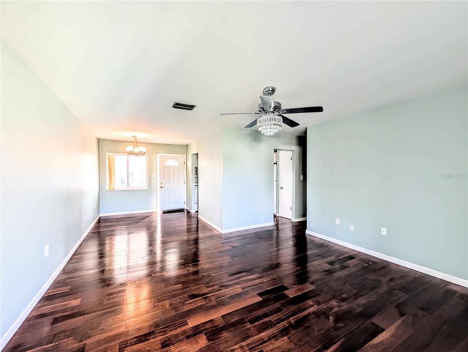 THE FOURTH BAYSHORE - Residential