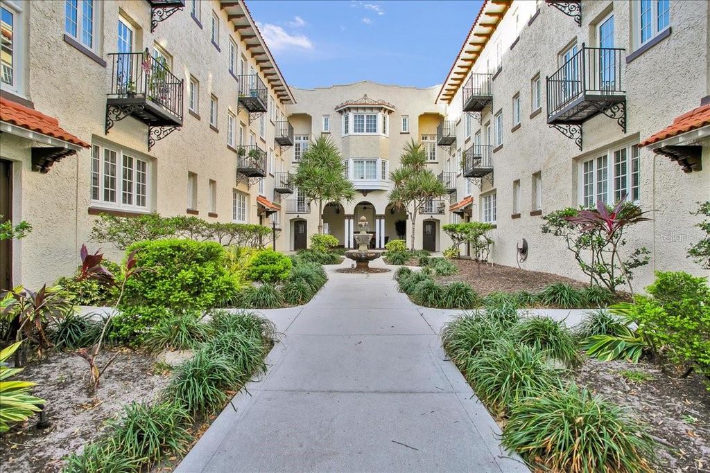 Photo of 2117 W Dekle Avenue #F3, Tampa, FL 33606 (MLS # TB8468404)