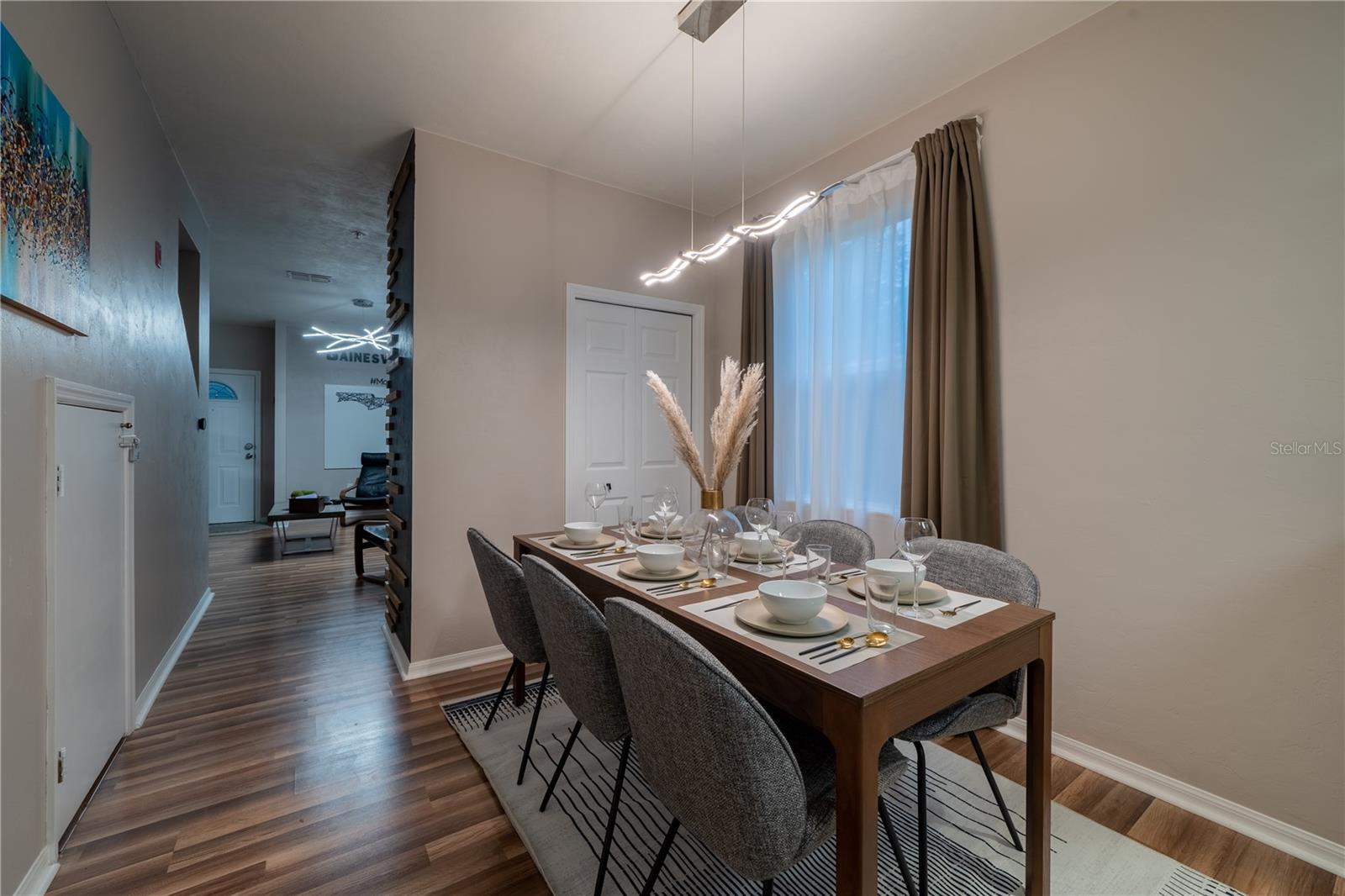 OAKS CONDOMINIUM - Residential