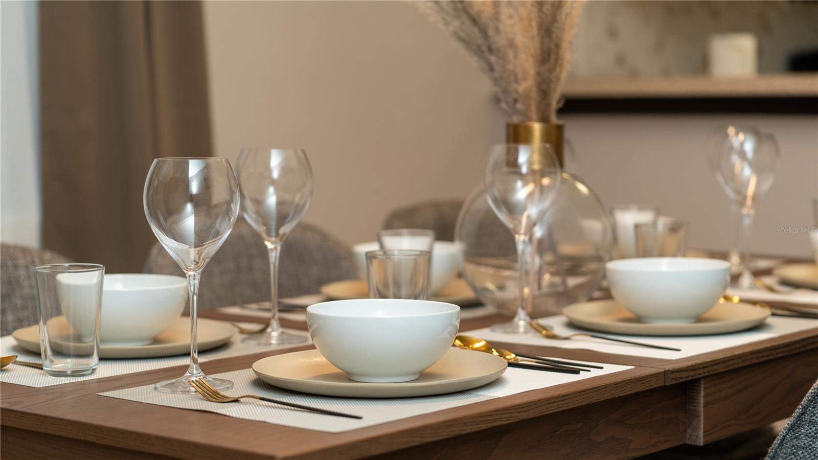 OAKS CONDOMINIUM - Residential