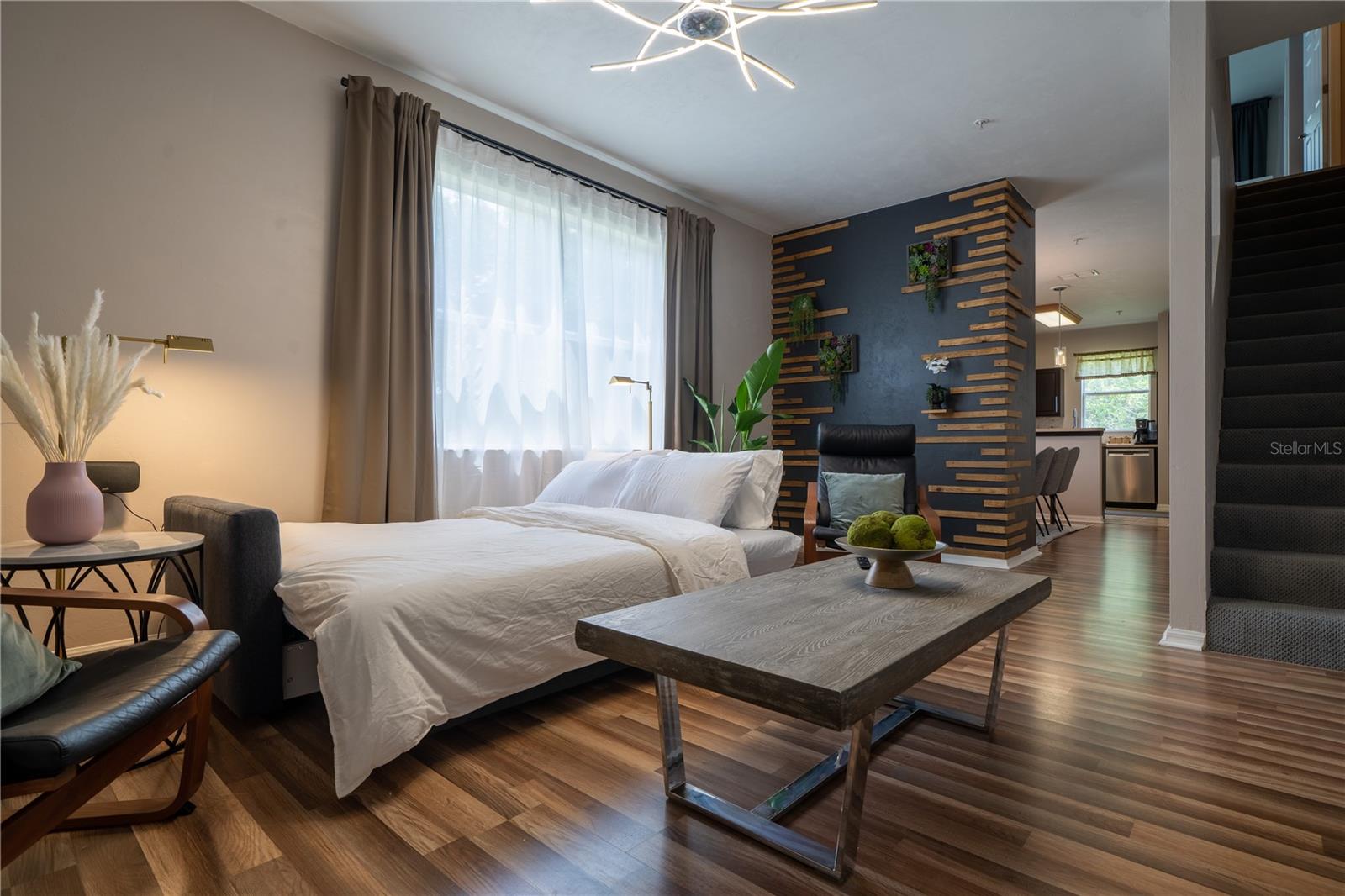 OAKS CONDOMINIUM - Residential