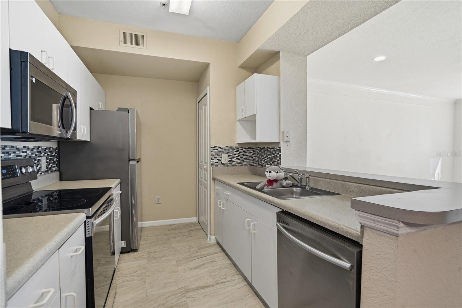 JADE AT TAMPA PALMS A CONDOMIN - Residential