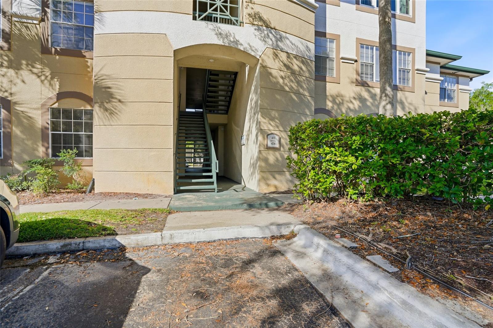 JADE AT TAMPA PALMS A CONDOMIN - Residential