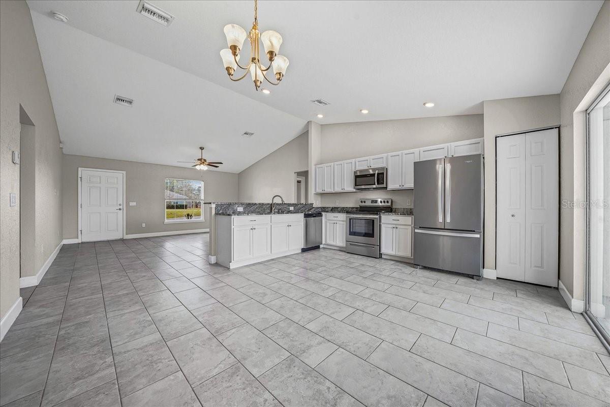 MARION OAKS UN SEVEN - Residential