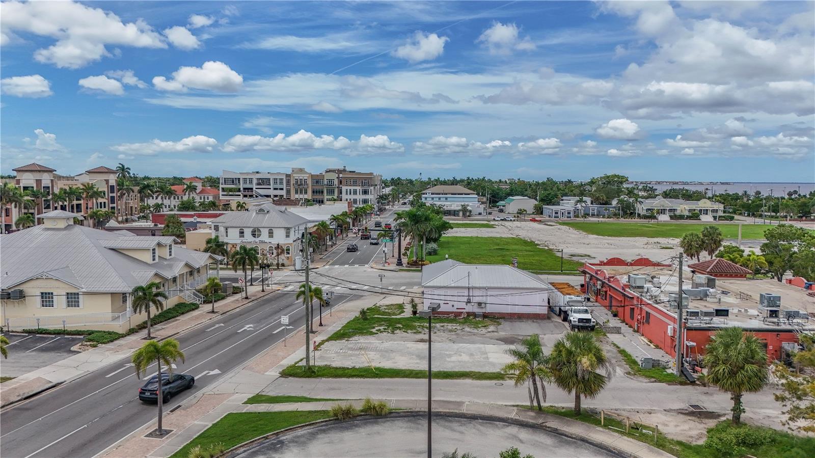 PUNTA GORDA - Commercial Sale