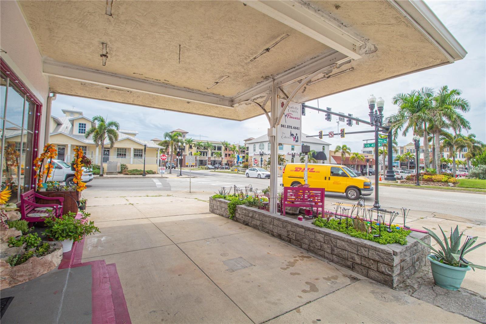 PUNTA GORDA - Commercial Sale