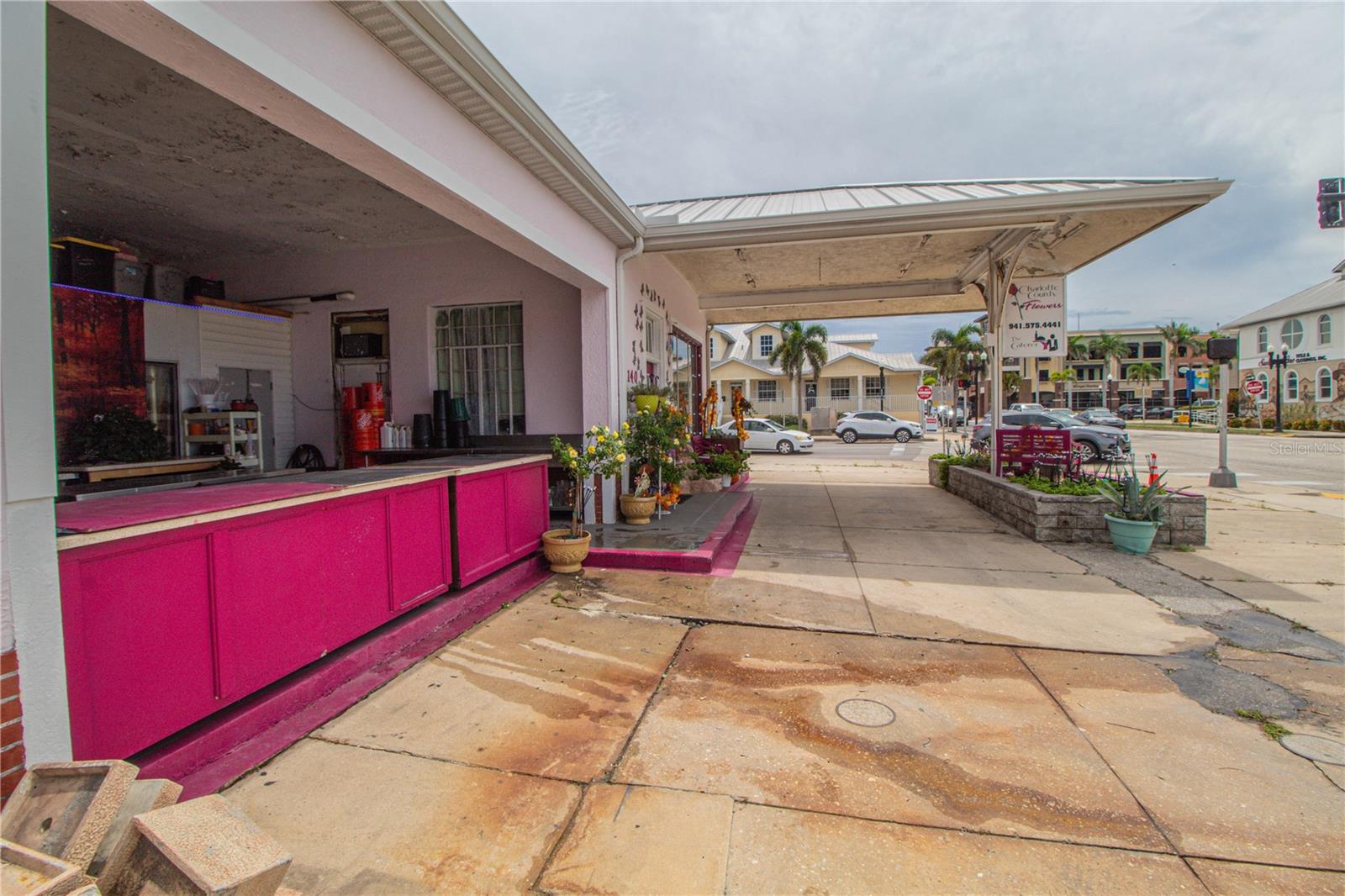 PUNTA GORDA - Commercial Sale