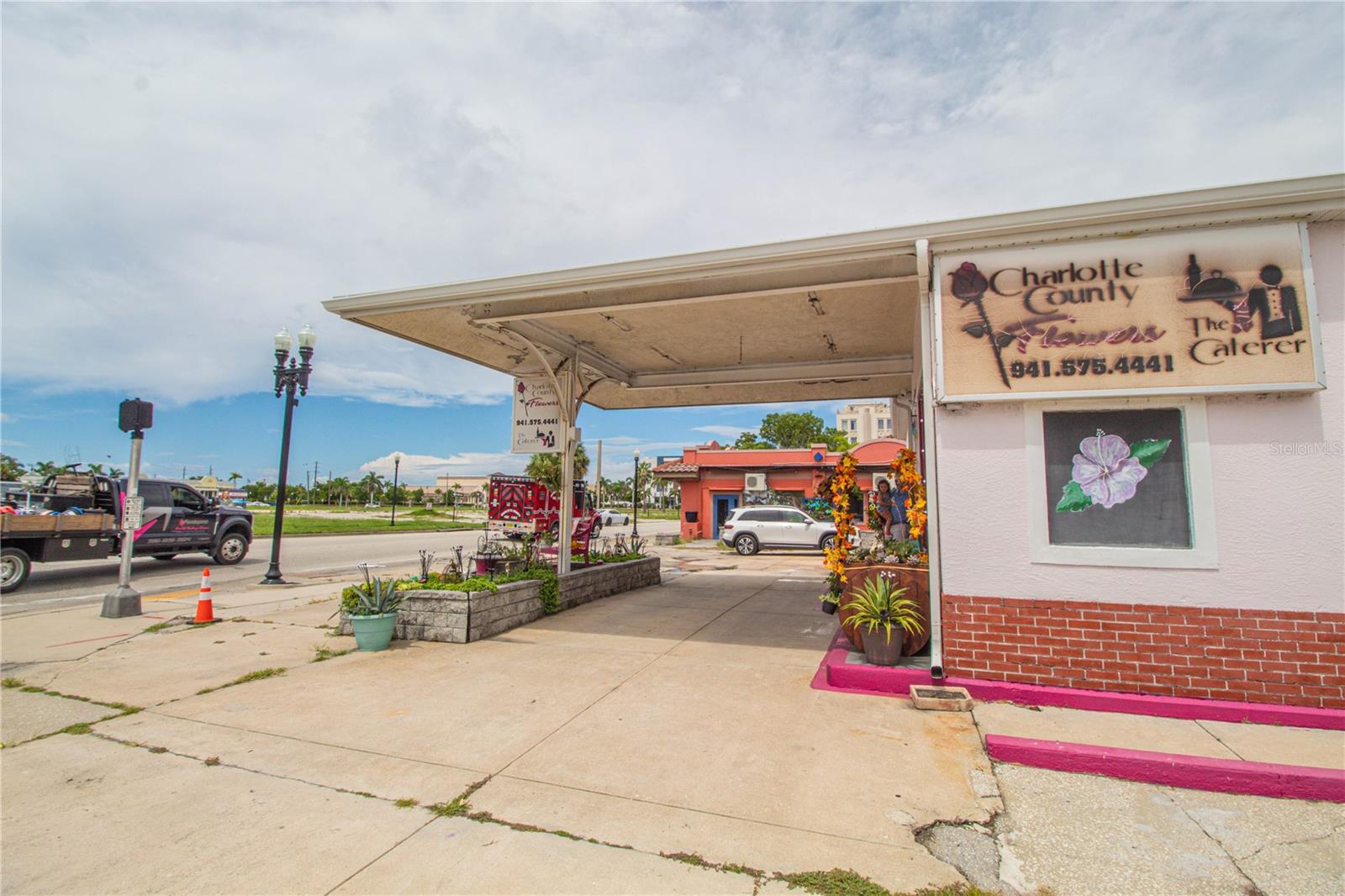 PUNTA GORDA - Commercial Sale