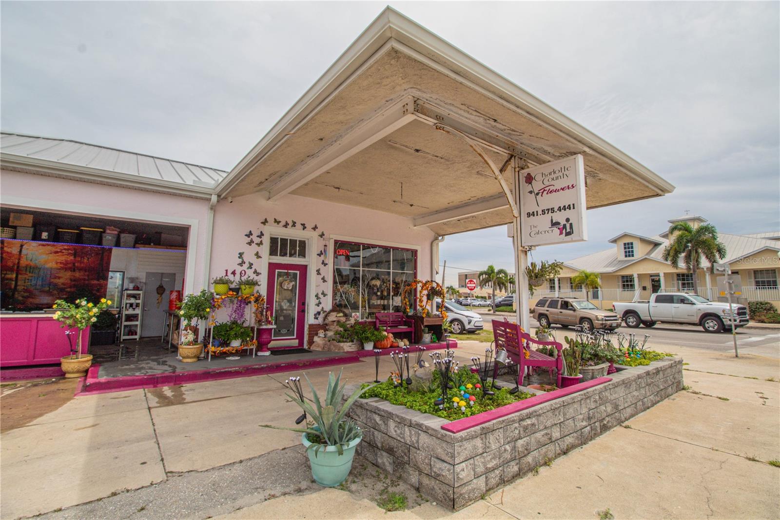 PUNTA GORDA - Commercial Sale