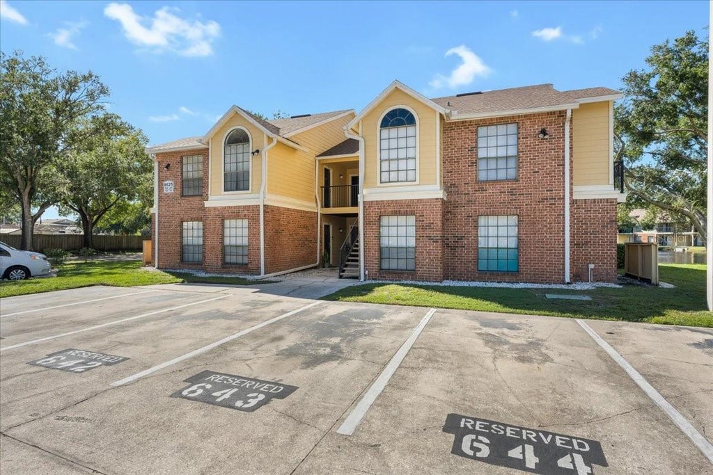 Photo of 8625 Fancy Finch Drive #102, Tampa, FL 33614 (MLS # TB8559093)