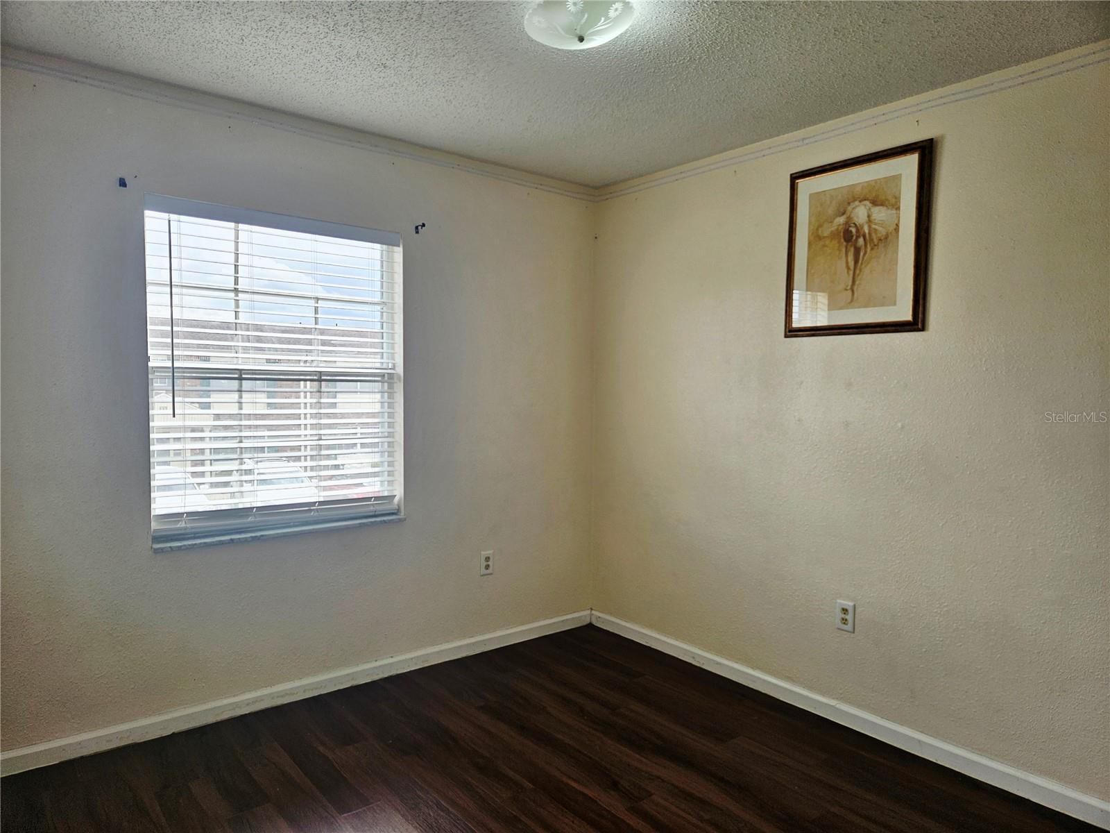 LAKE BENTLEY SHORES CONDO PH 01 - Residential