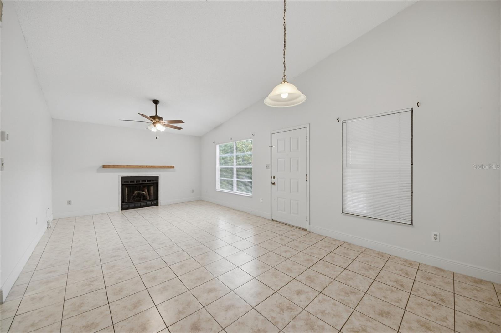 4800 S SEMORAN BOULEVARD 107