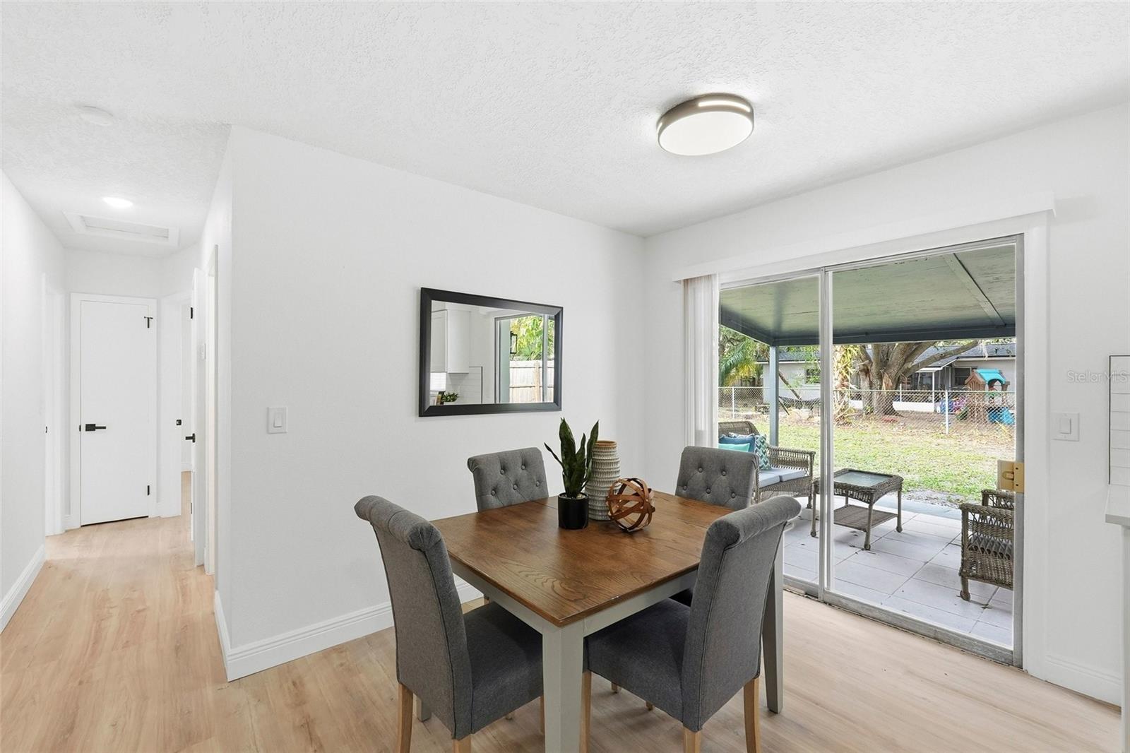 7406 MANCHESTER LANE