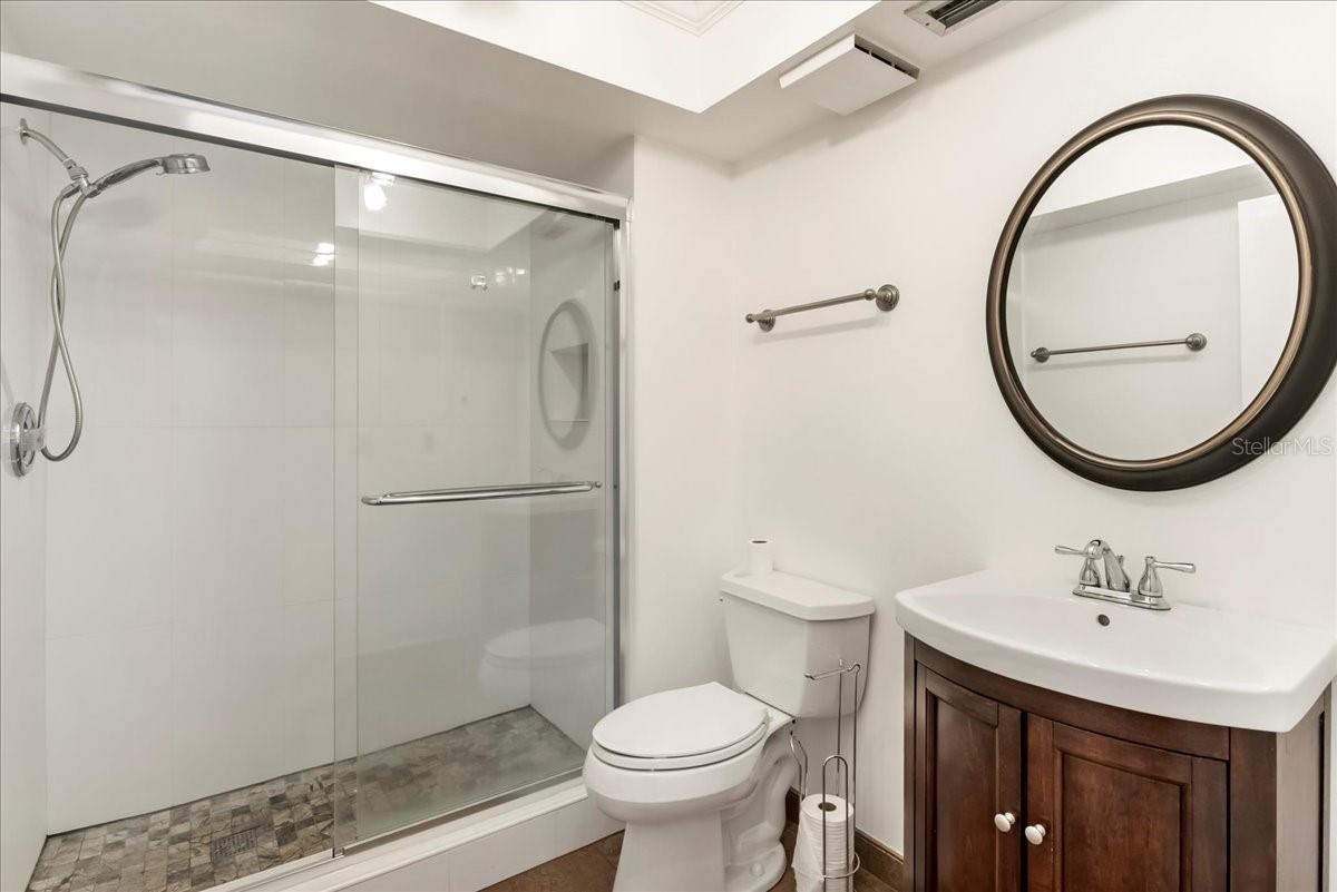 GLEN OAKS MANOR HOMES PH 2 - Residential