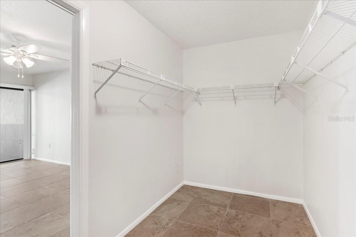 GLEN OAKS MANOR HOMES PH 2 - Residential