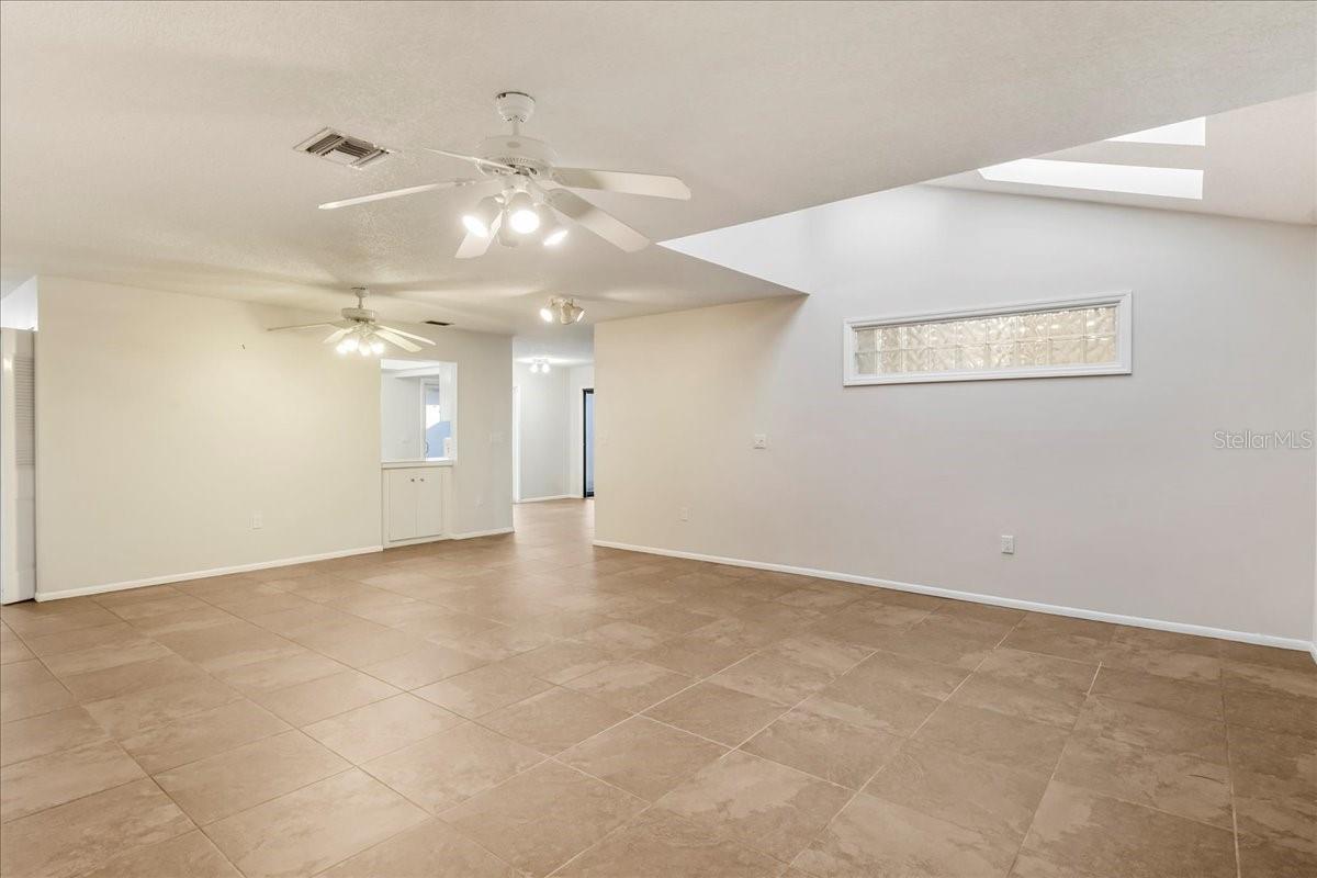 GLEN OAKS MANOR HOMES PH 2 - Residential