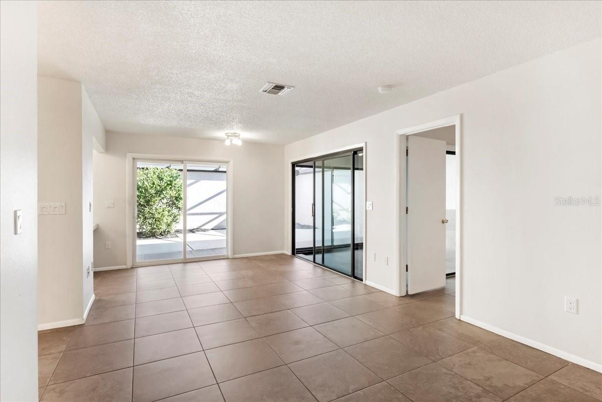 GLEN OAKS MANOR HOMES PH 2 - Residential