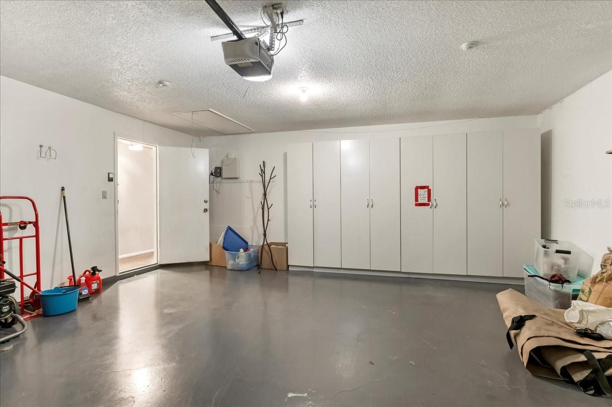 GLEN OAKS MANOR HOMES PH 2 - Residential