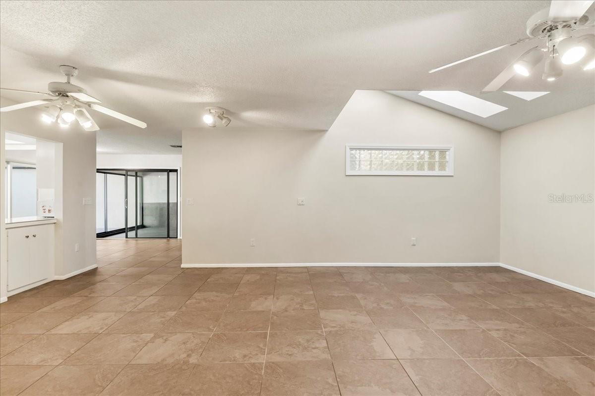 GLEN OAKS MANOR HOMES PH 2 - Residential