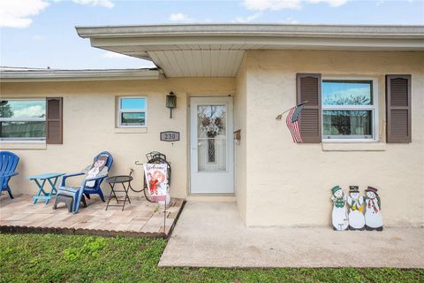 A home in DELAND