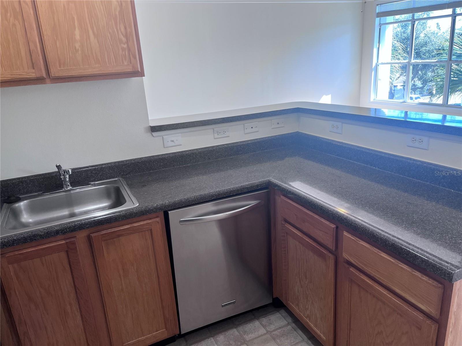 THE PALMS OF CORTEZ - Residential Lease