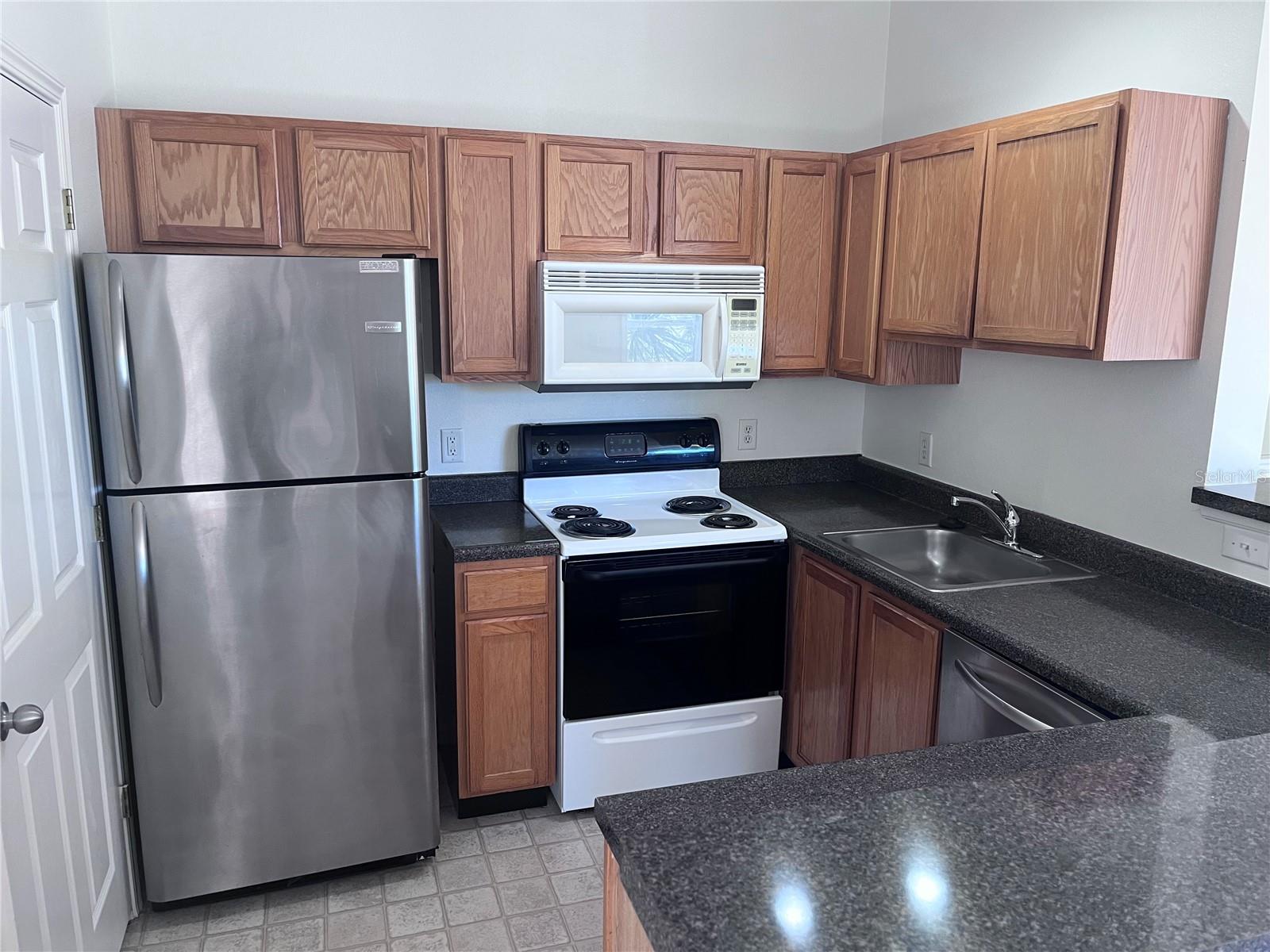THE PALMS OF CORTEZ - Residential Lease