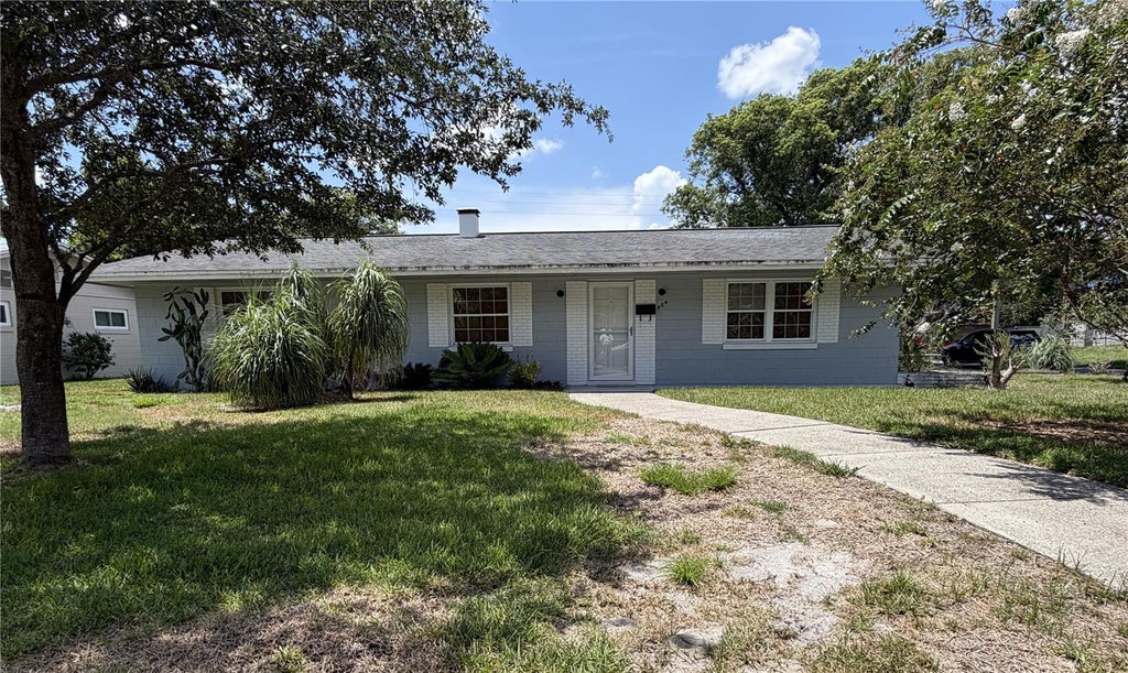 Photo of 504 Adirondack Avenue, Orlando, FL 32807 (MLS # O6441622)