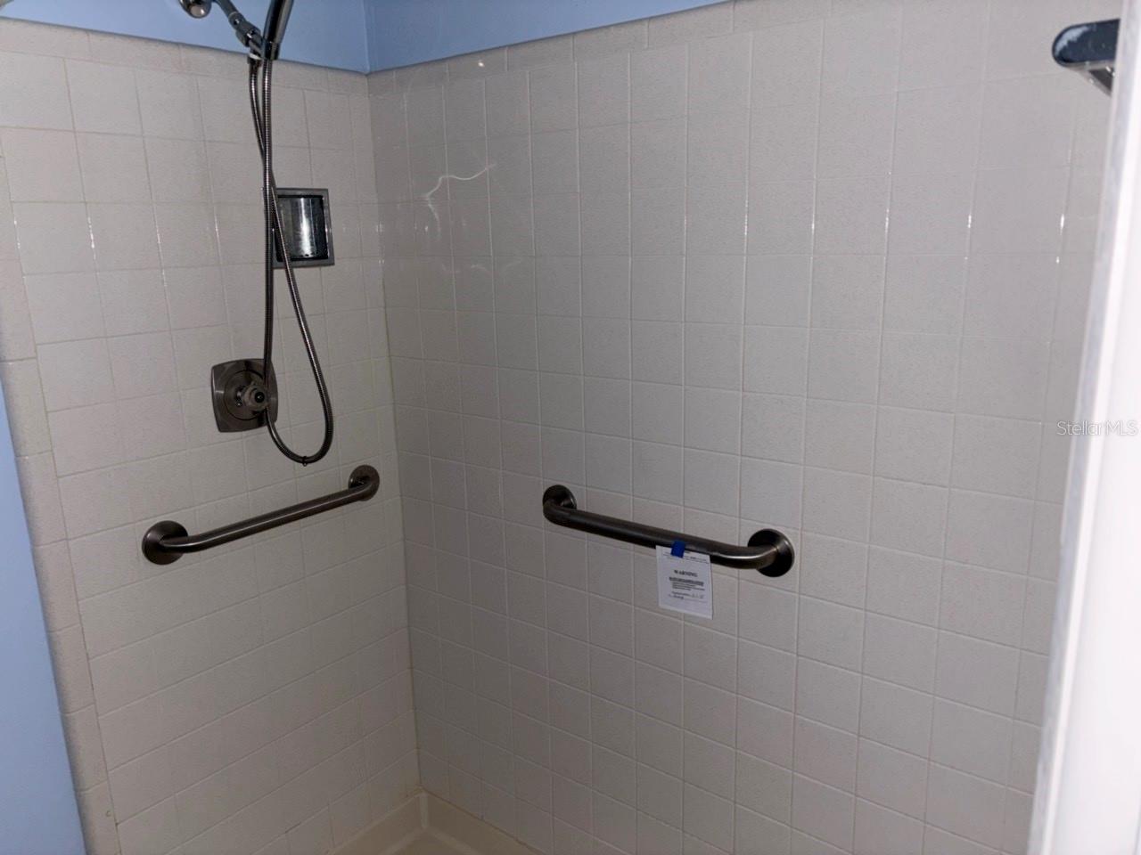 IMPERIAL COVE 11 - Residential