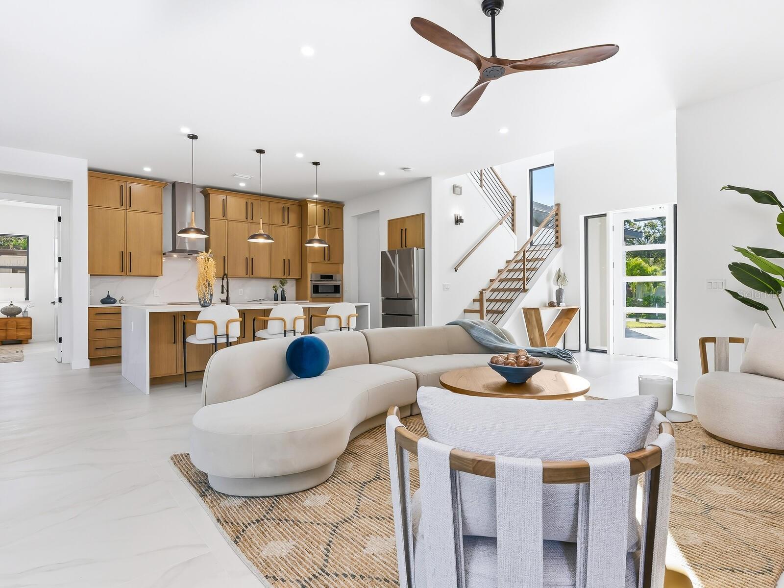 LOMA LINDA PARK - Residential