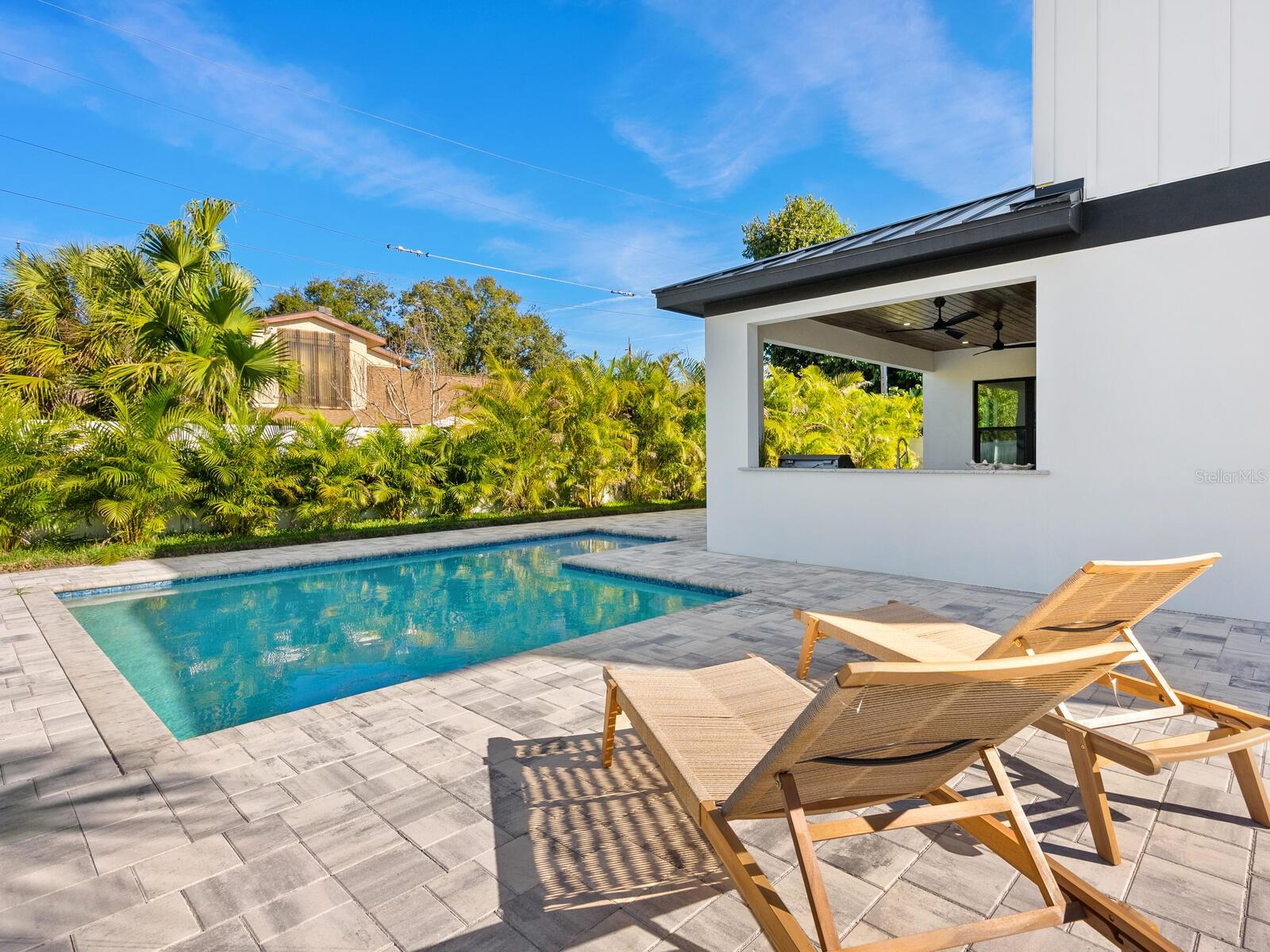 LOMA LINDA PARK - Residential