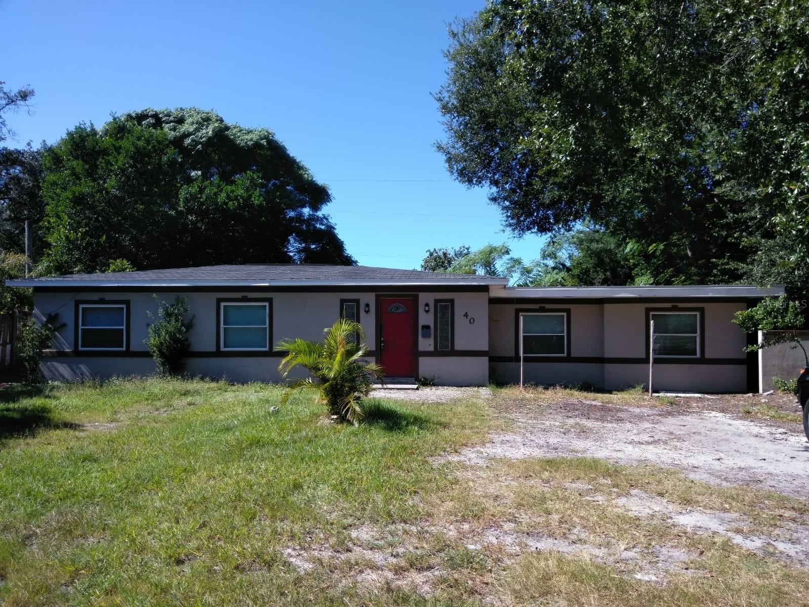 4 Bedroom, 2 Bath block house. Granite kitchen counter tops. Huge fenced back yard. The home is conveniently located close to Orlando International Airport, 41, 408 and 528. Also minutes away from downtown Orlando. Must See!