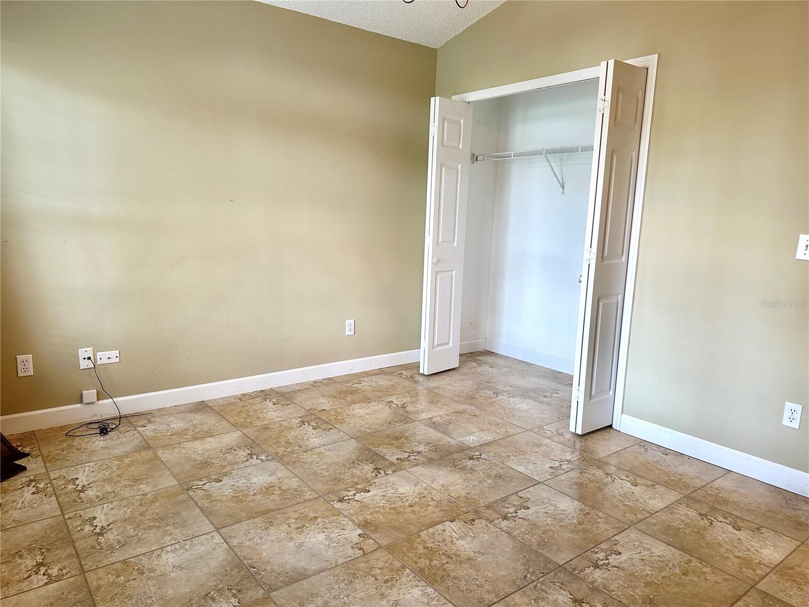 HUNTERS CREEK TR 430A PH 02 - Residential Lease