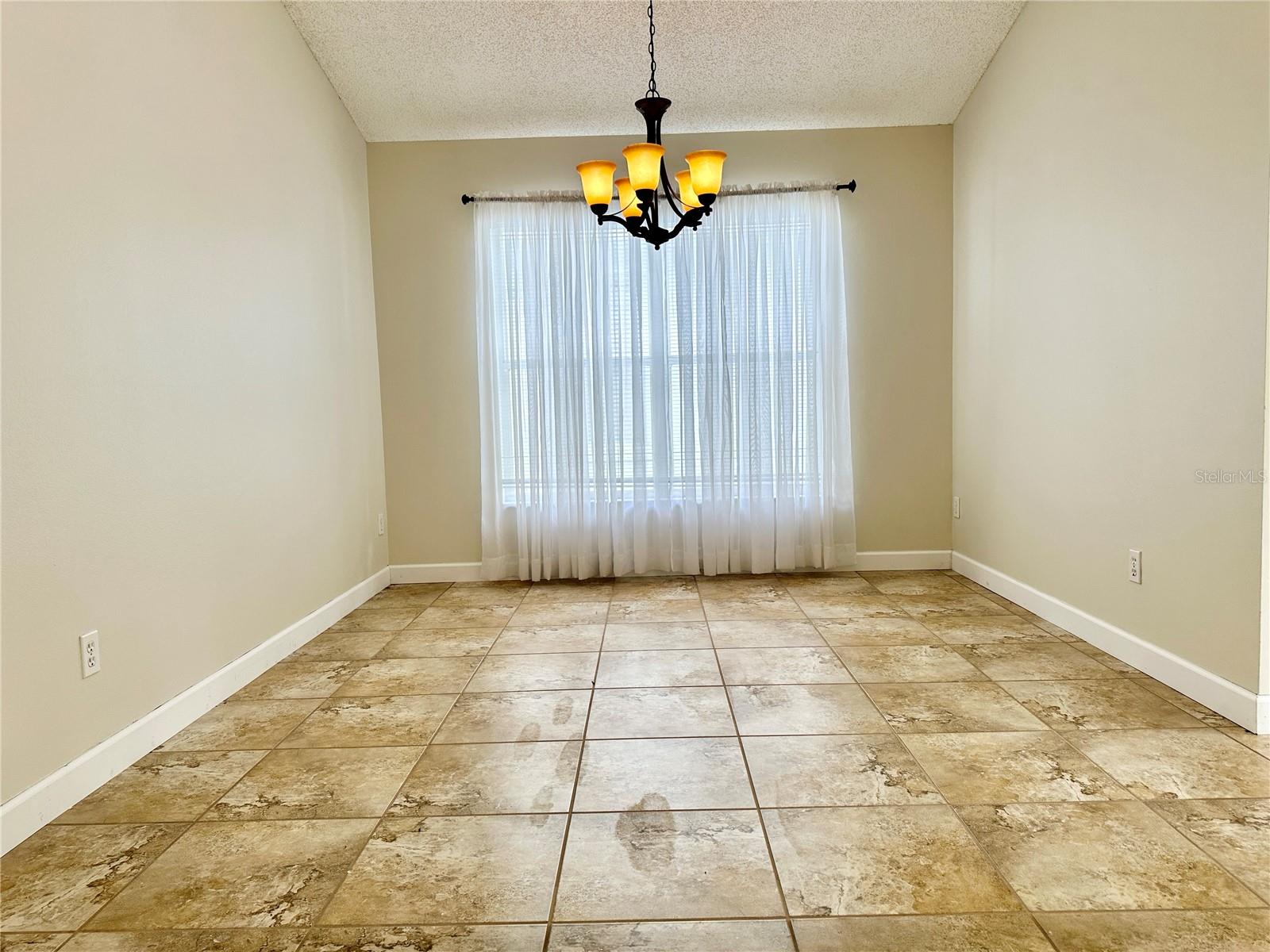 HUNTERS CREEK TR 430A PH 02 - Residential Lease