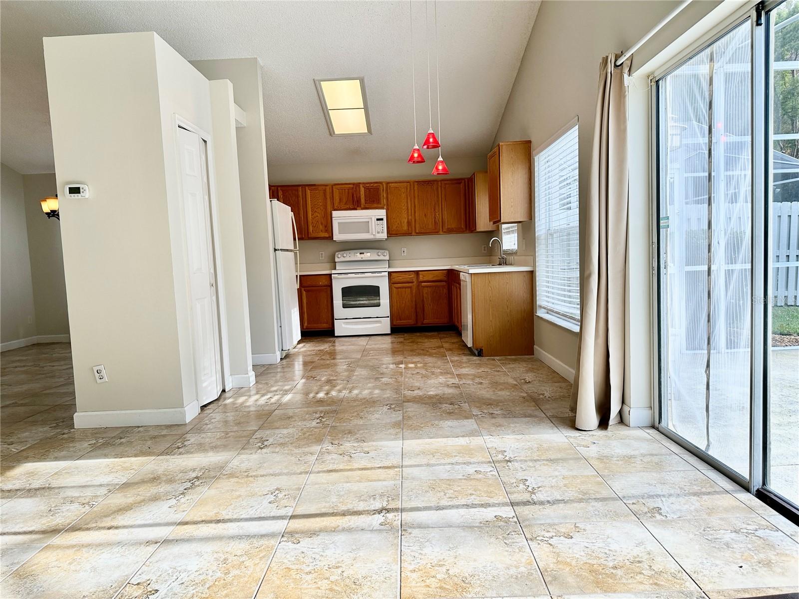 HUNTERS CREEK TR 430A PH 02 - Residential Lease