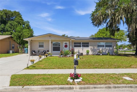 Photo of 1410 Kozart Court, Orlando, FL 32811 (MLS # O6418244)