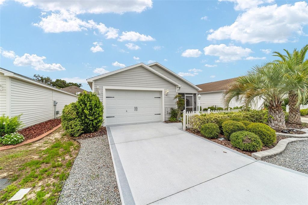 Photo of 2237 Jetta Way, The Villages, FL 32162 (MLS # G5098244)