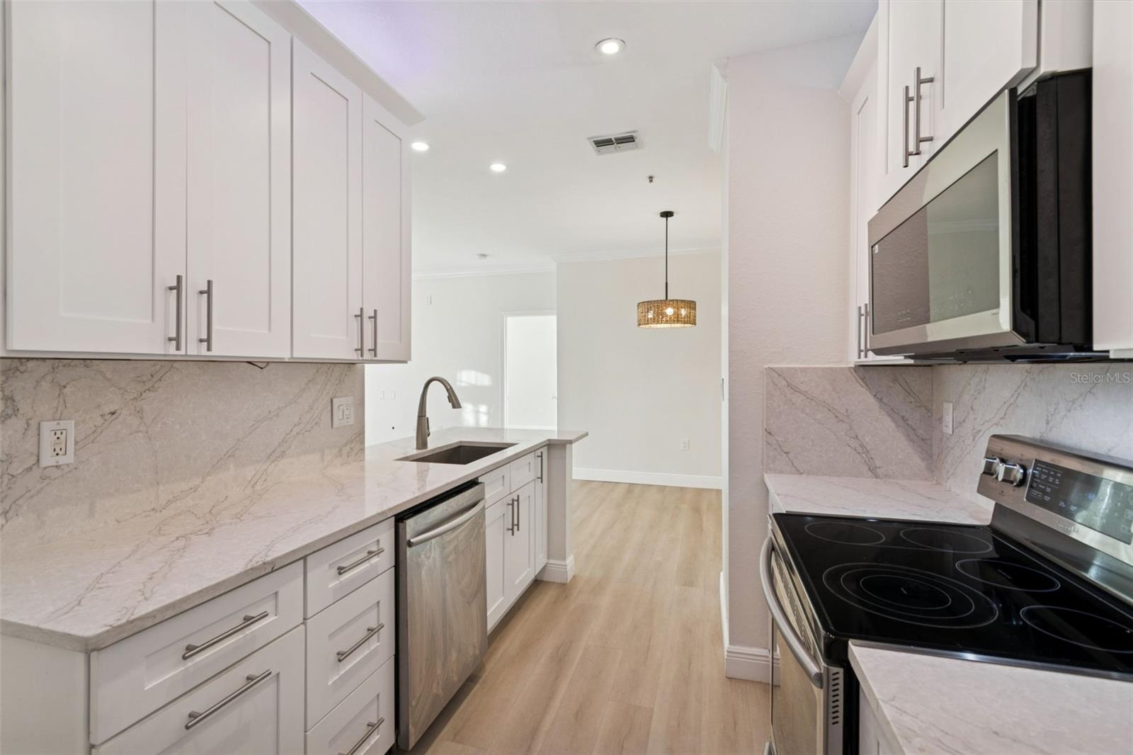 CULBREATH KEY BAYSIDE CONDO - Residential Lease