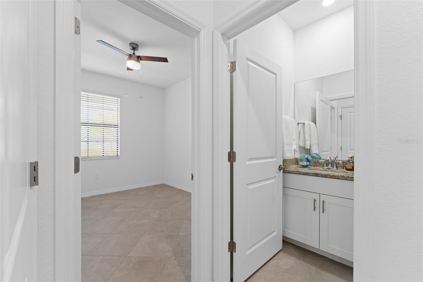 BISCAYNE LNDG NORTH - Residential