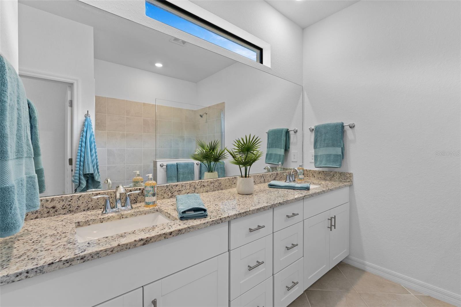 BISCAYNE LNDG NORTH - Residential