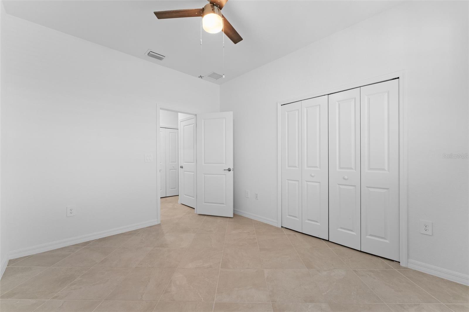 BISCAYNE LNDG NORTH - Residential