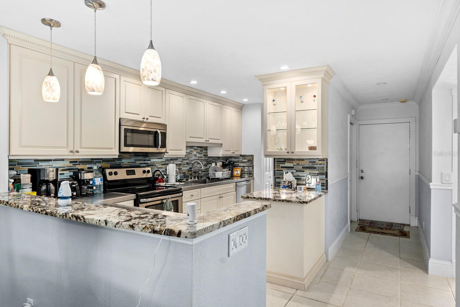 816 BAHIA DEL SOL DRIVE 23