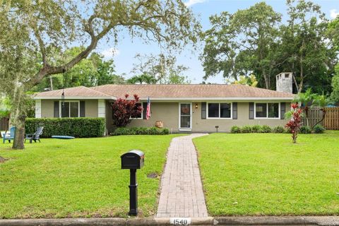 Photo of 1540 Walnut Street, Clearwater, FL 33755 (MLS # TB8426932)