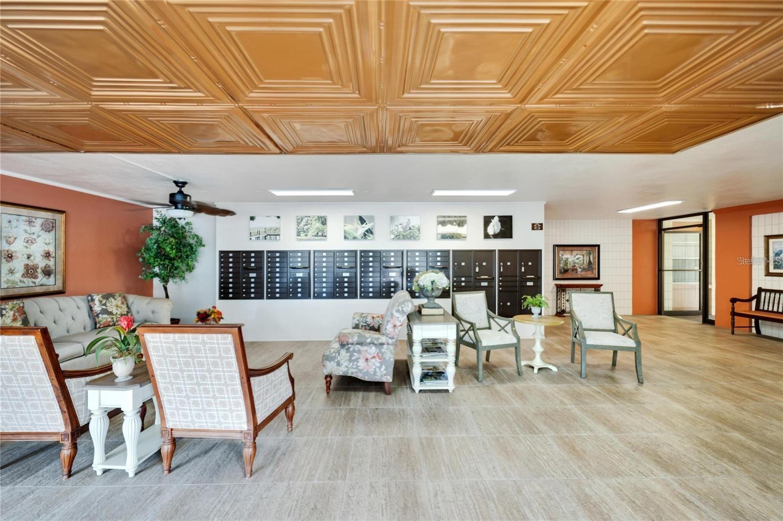 SPRING LAKE TOWERS - Residential